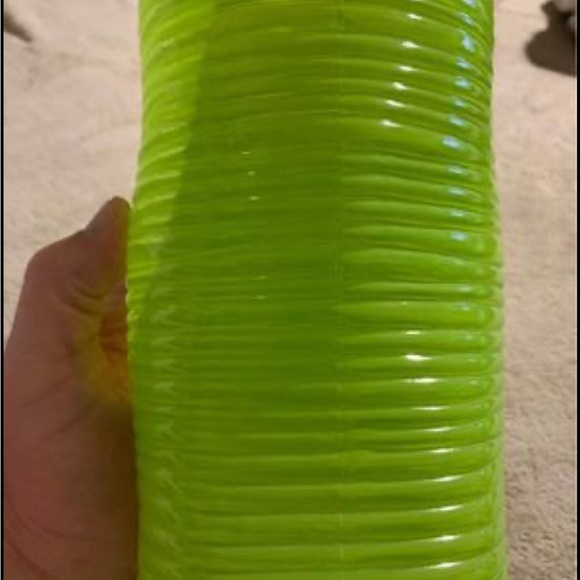 Vase Beautiful Line green vase - Picture 3 of 5